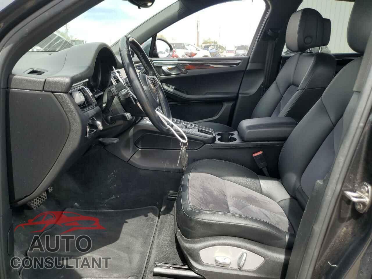 PORSCHE MACAN 2017 - WP1AA2A55HLB81600