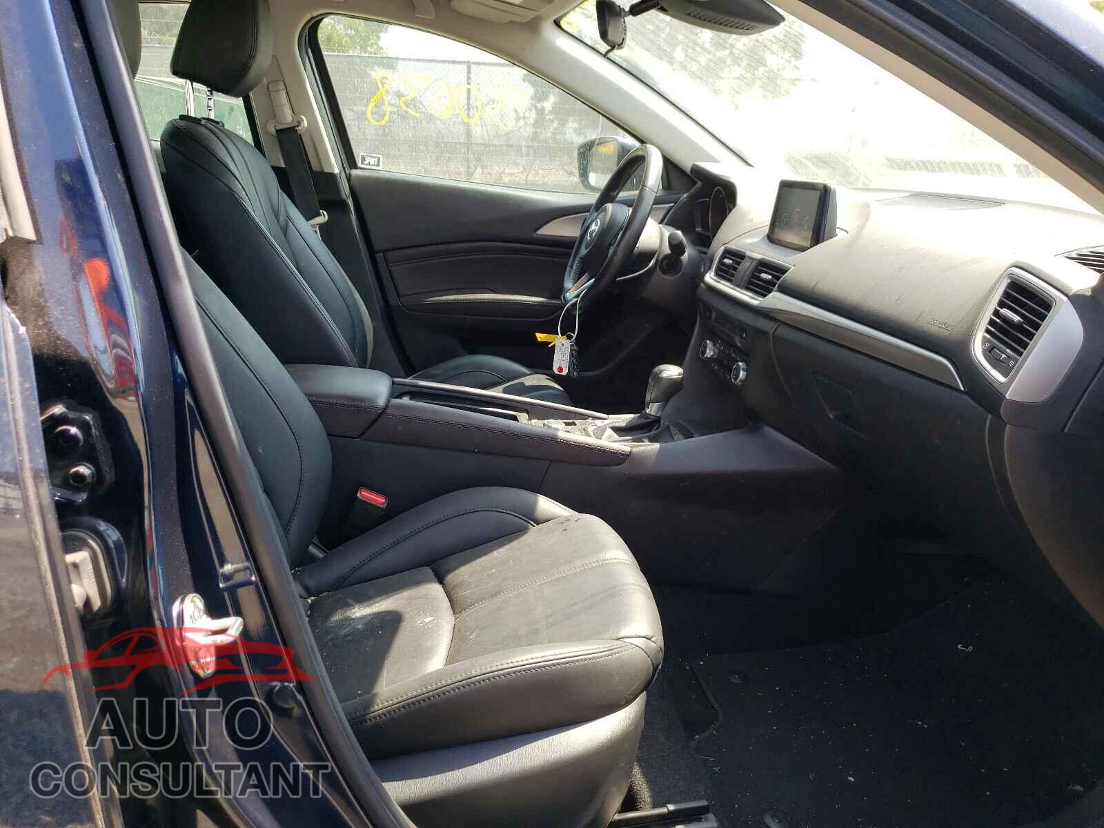 MAZDA 3 2017 - 3MZBN1V77HM151655