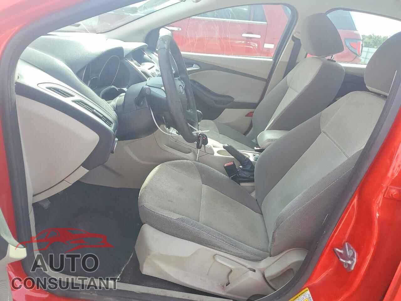 FORD FOCUS 2013 - 1FADP3F28DL124423