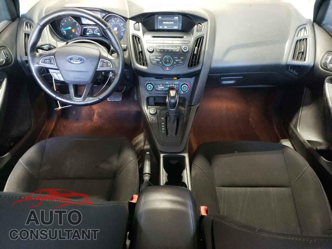 FORD FOCUS 2015 - 1FADP3F28FL357754