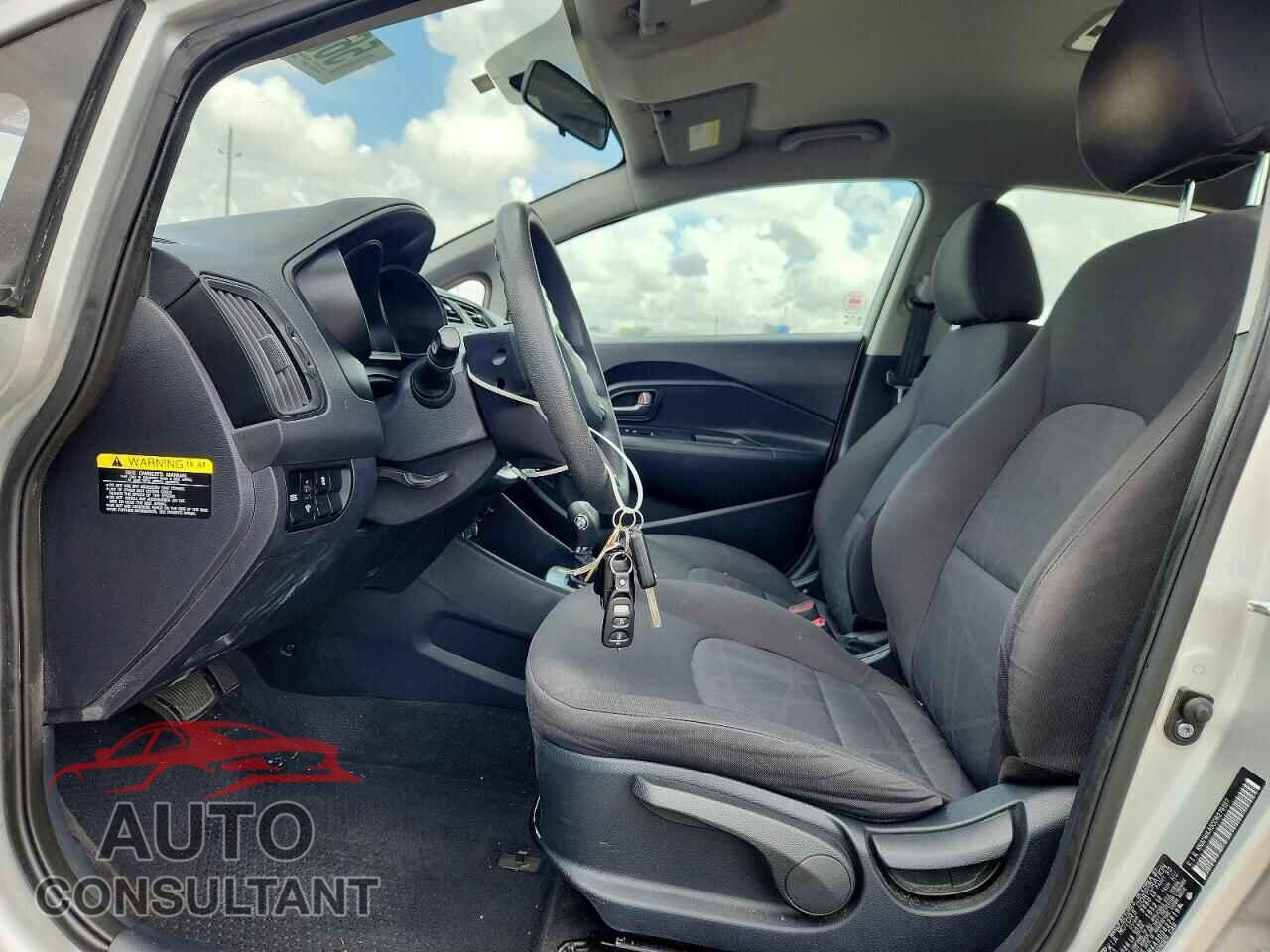 KIA RIO 2013 - KNADM4A30D6276197