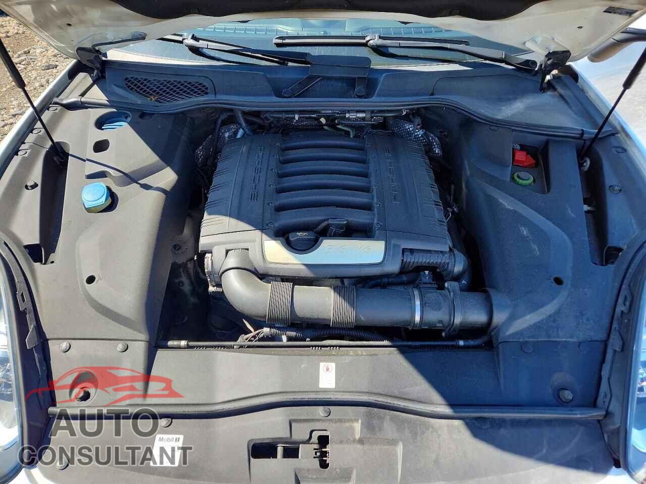PORSCHE CAYENNE 2018 - WP1AA2A27JKA02667