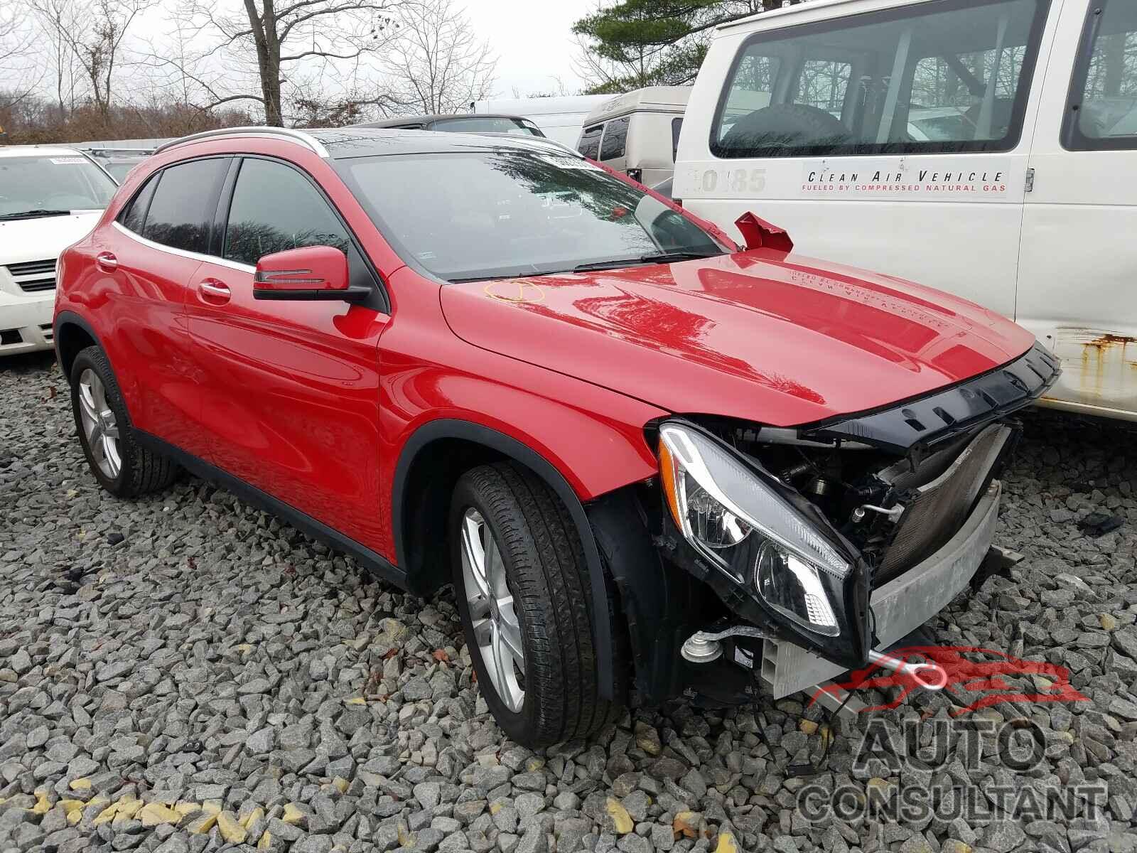 MERCEDES-BENZ GLA-CLASS 2017 - WDCTG4GBXHJ350890