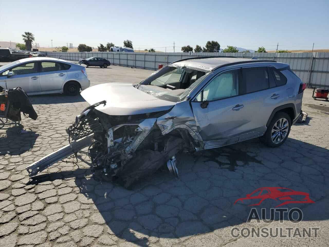 TOYOTA RAV4 2023 - 2T3C1RFVXPW248313