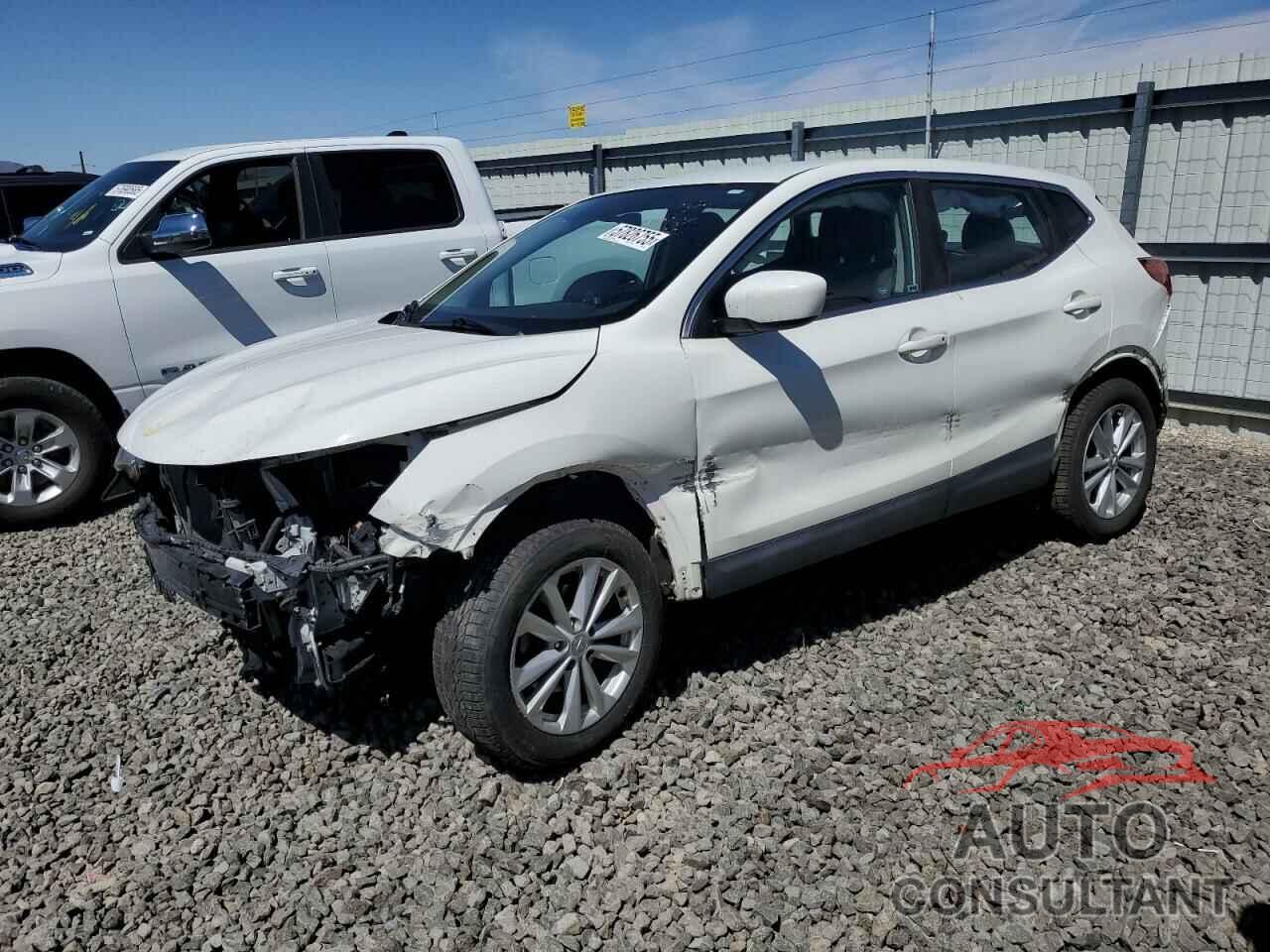 NISSAN ROGUE 2017 - JN1BJ1CR3HW134910