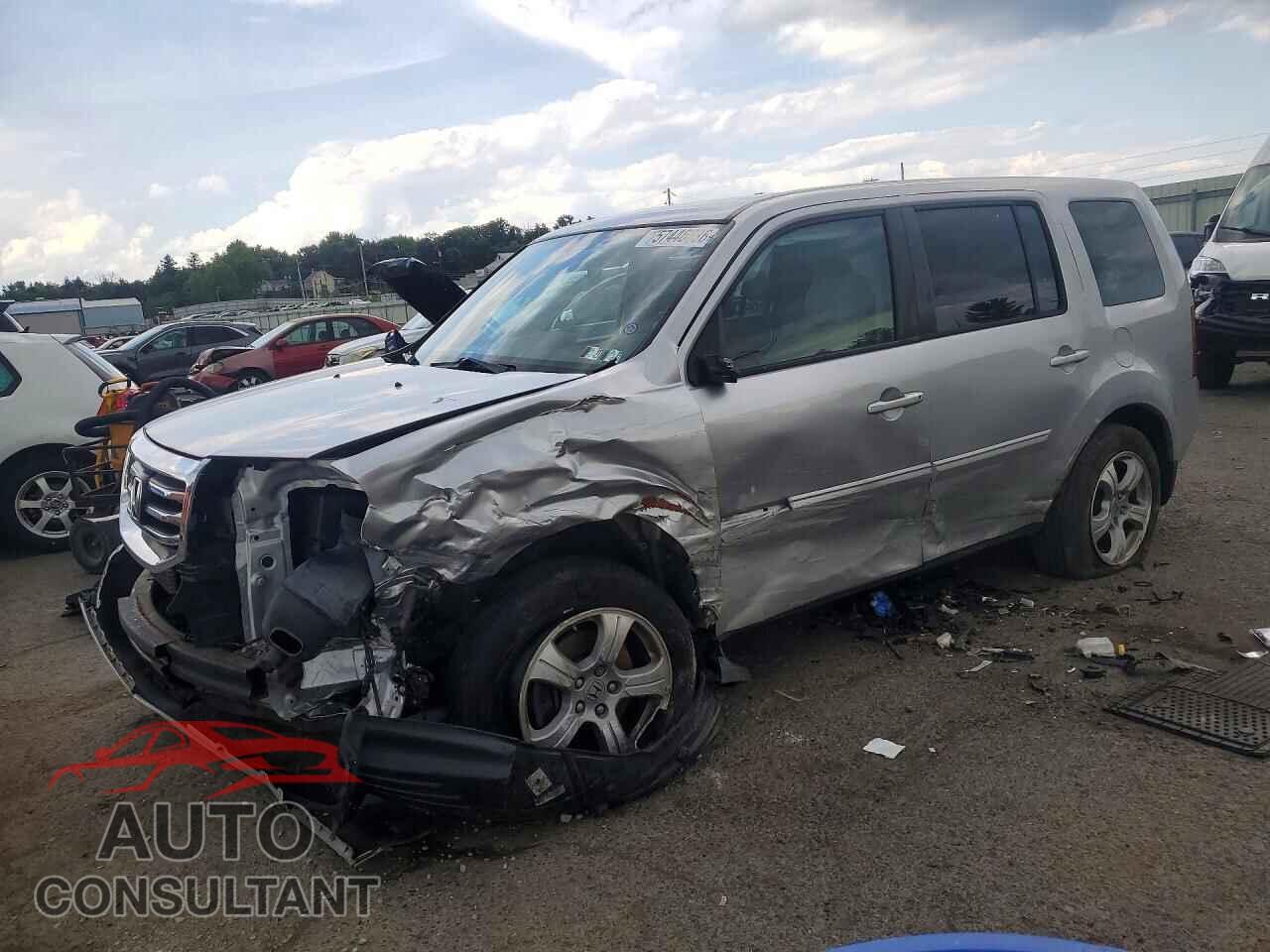 HONDA PILOT 2015 - 5FNYF4H40FB042582