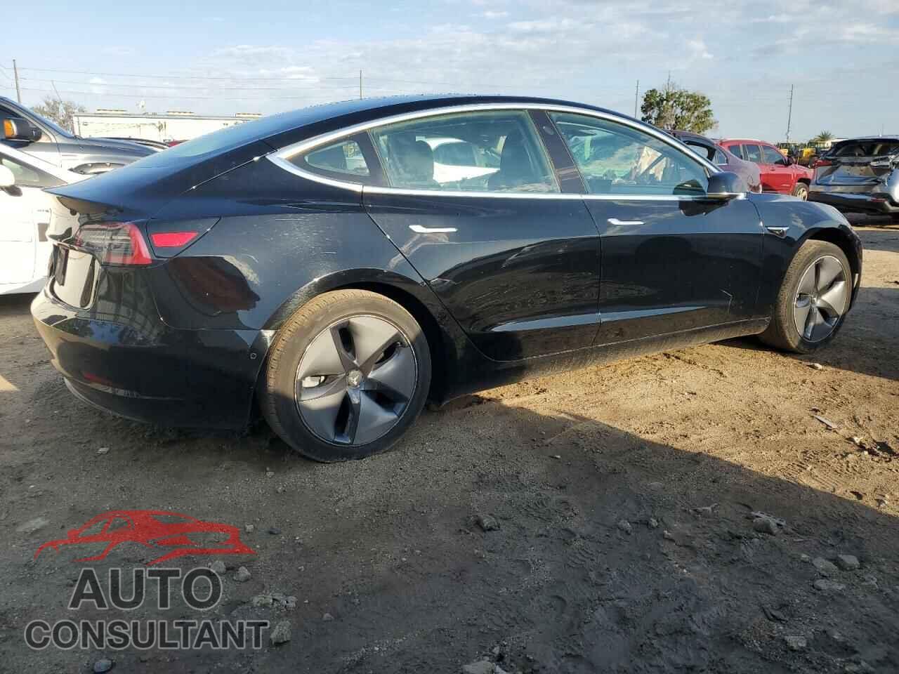 TESLA MODEL 3 2019 - 5YJ3E1EA1KF296754