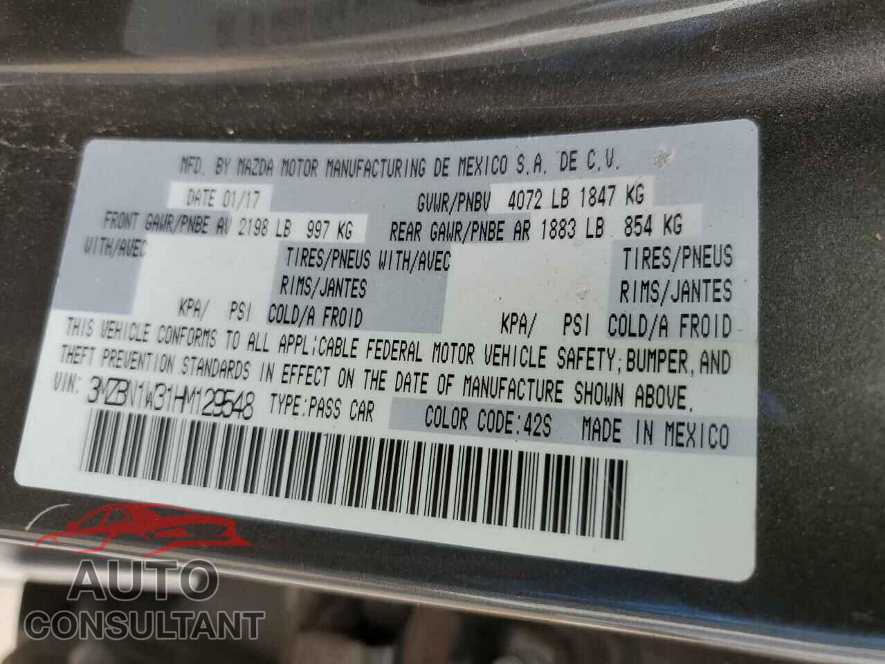 MAZDA 3 2017 - 3MZBN1W31HM129548