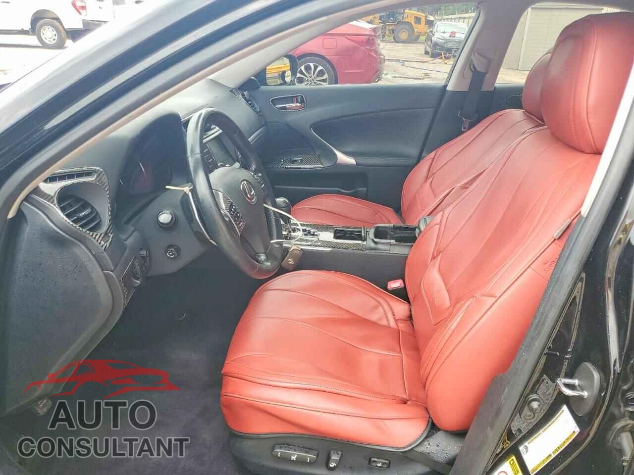 LEXUS IS 2011 - JTHCF5C25B5048197