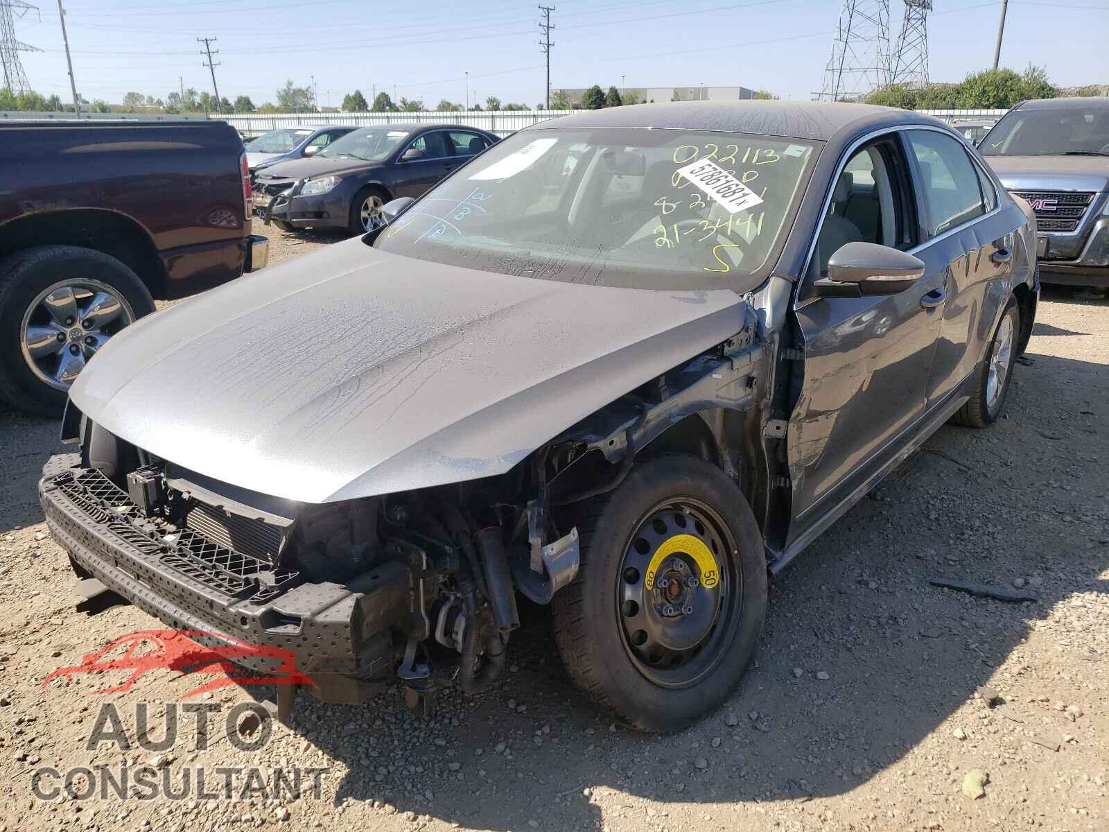 VOLKSWAGEN PASSAT 2017 - 1VWAT7A35HC022113