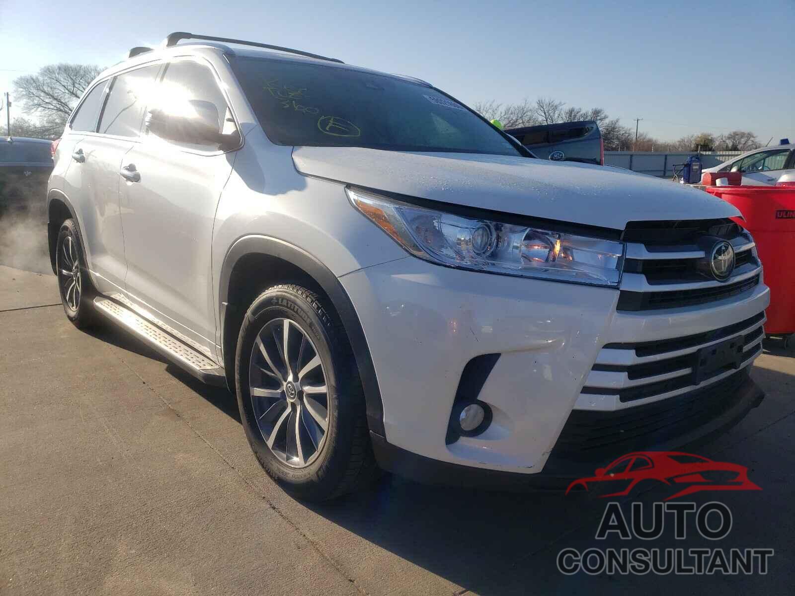 TOYOTA HIGHLANDER 2018 - 5TDKZRFH4JS538831