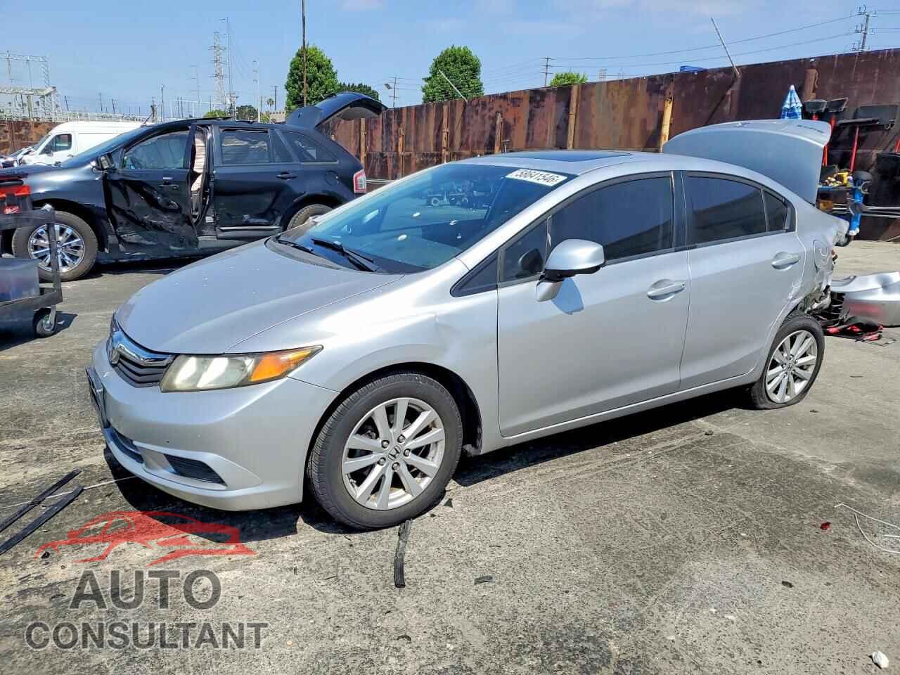 HONDA CIVIC 2012 - 19XFB2F84CE326067