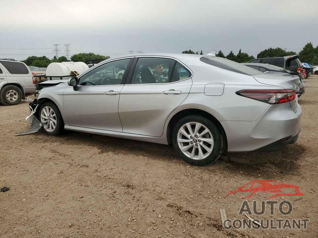 TOYOTA CAMRY 2022 - 4T1C11AK3NU025535