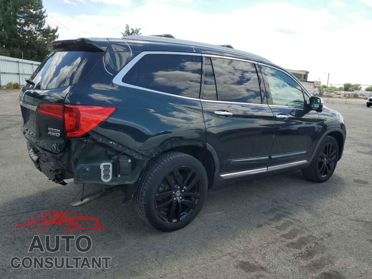HONDA PILOT 2017 - 5FNYF6H97HB094818