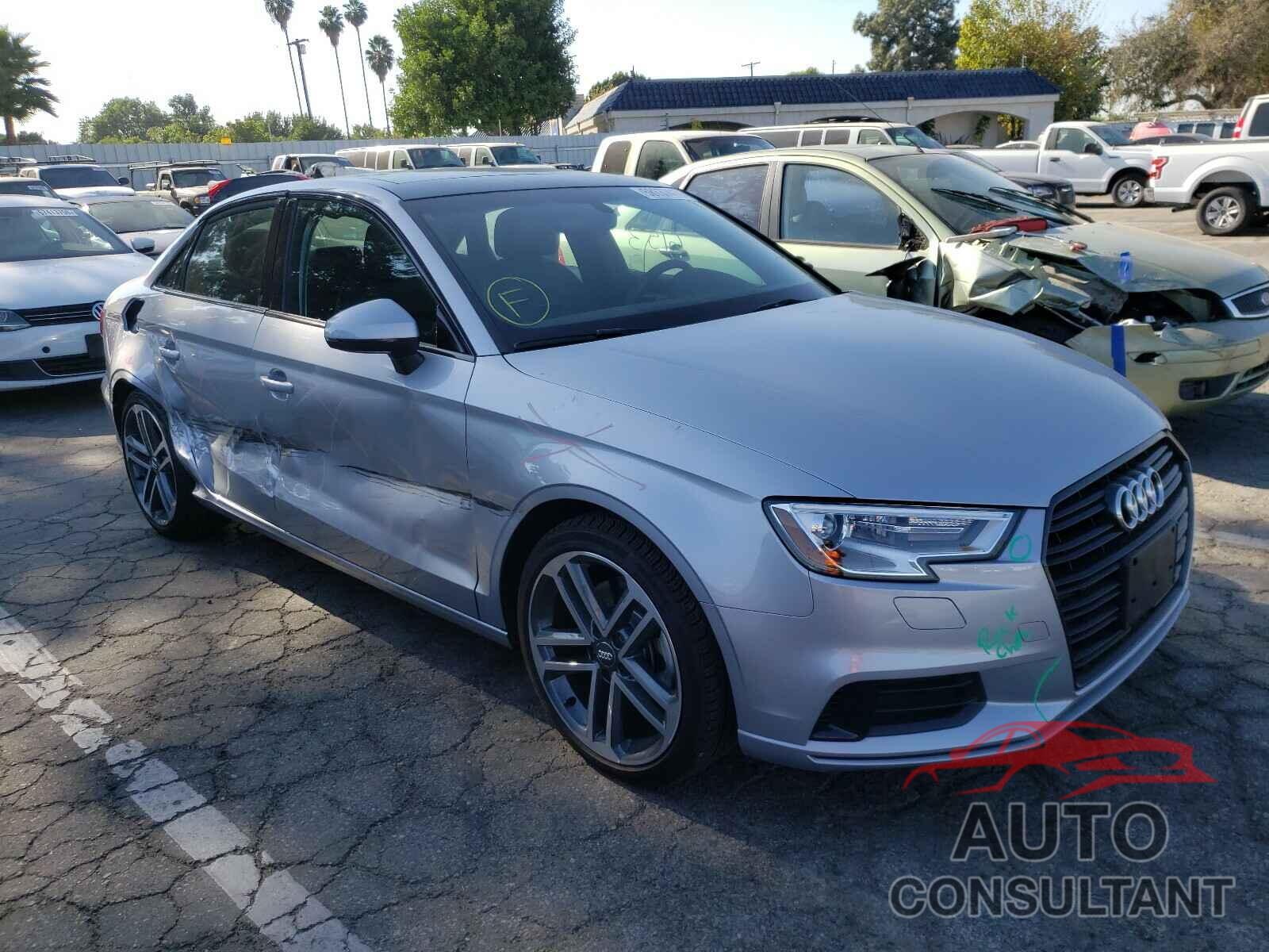 AUDI A3 2019 - WAUAUGFF5KA099485