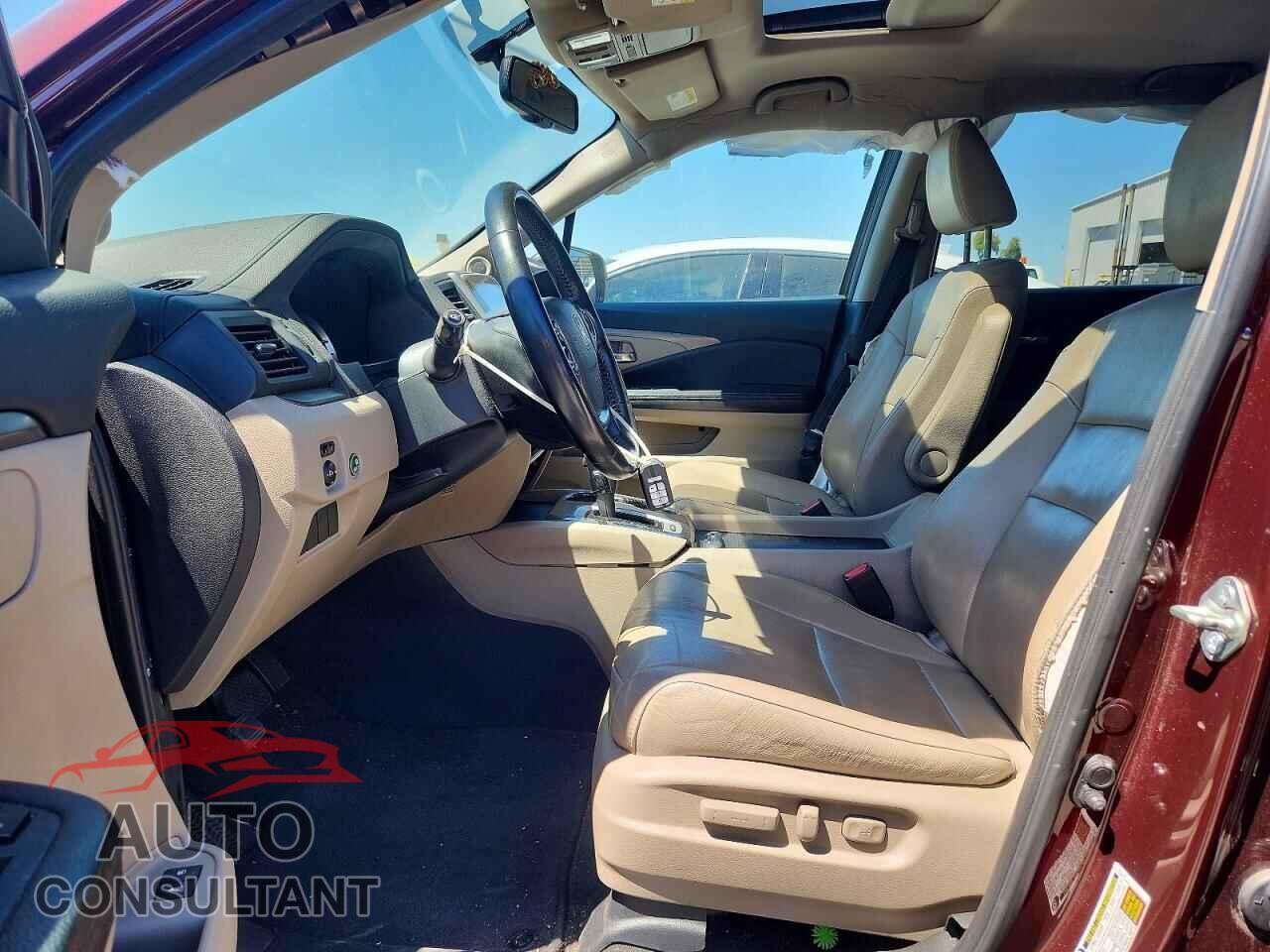 HONDA PILOT 2017 - 5FNYF5H73HB013368