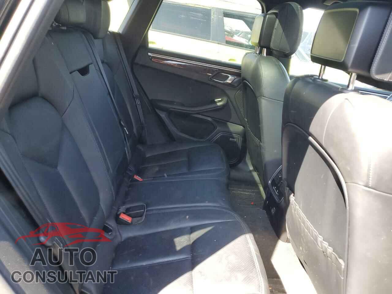 PORSCHE MACAN 2017 - WP1AA2A59HLB08214