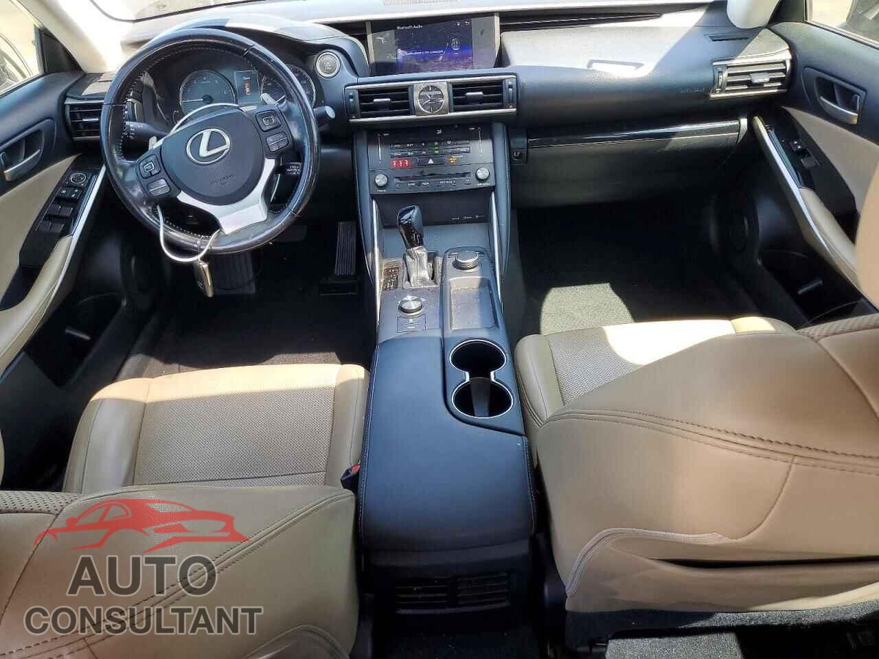 LEXUS IS 2017 - JTHBA1D20H5046433