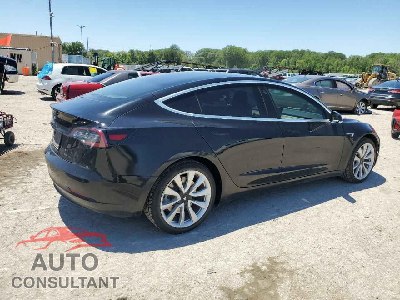 TESLA MODEL 3 2019 - 5YJ3E1EA5KF192946