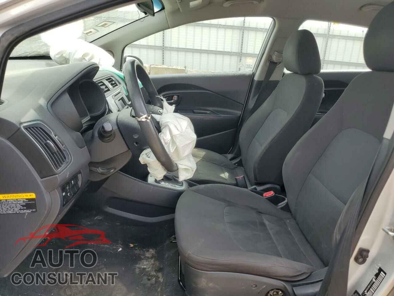 KIA RIO 2017 - KNADM4A35H6072193