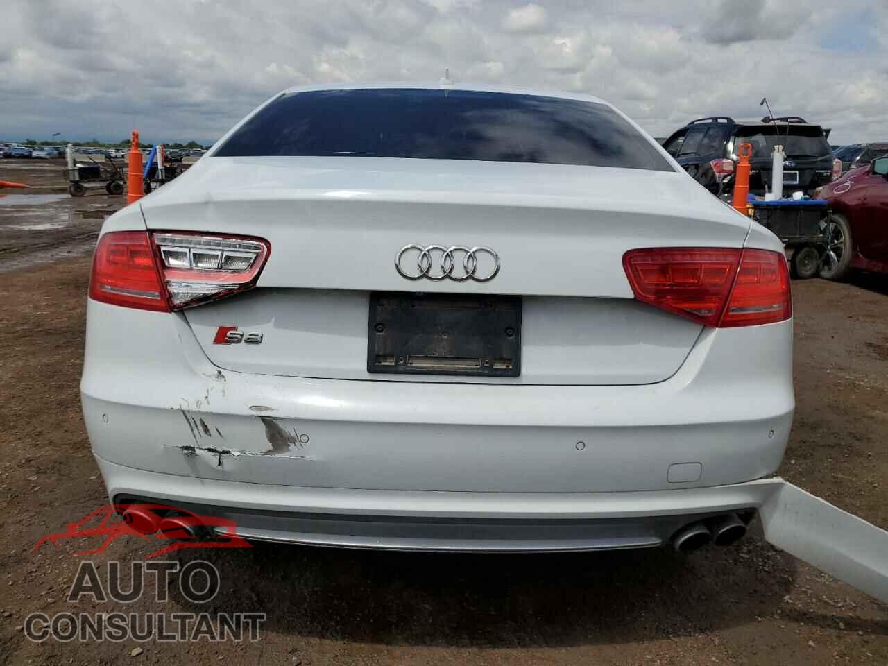 AUDI S8 2014 - WAUD2AFD1EN008918