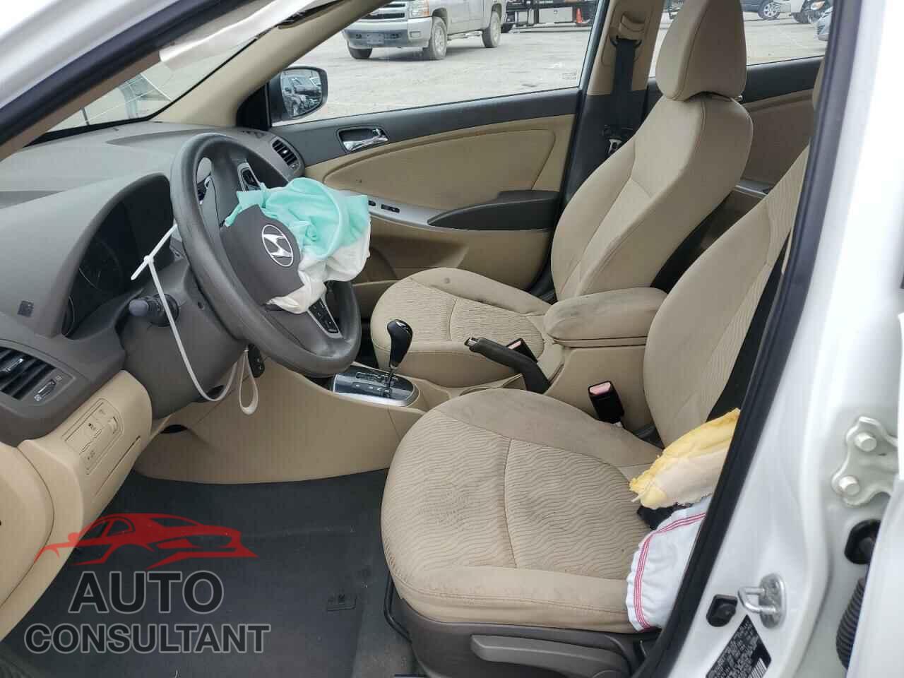 HYUNDAI ACCENT 2013 - KMHCU4AE4DU439781