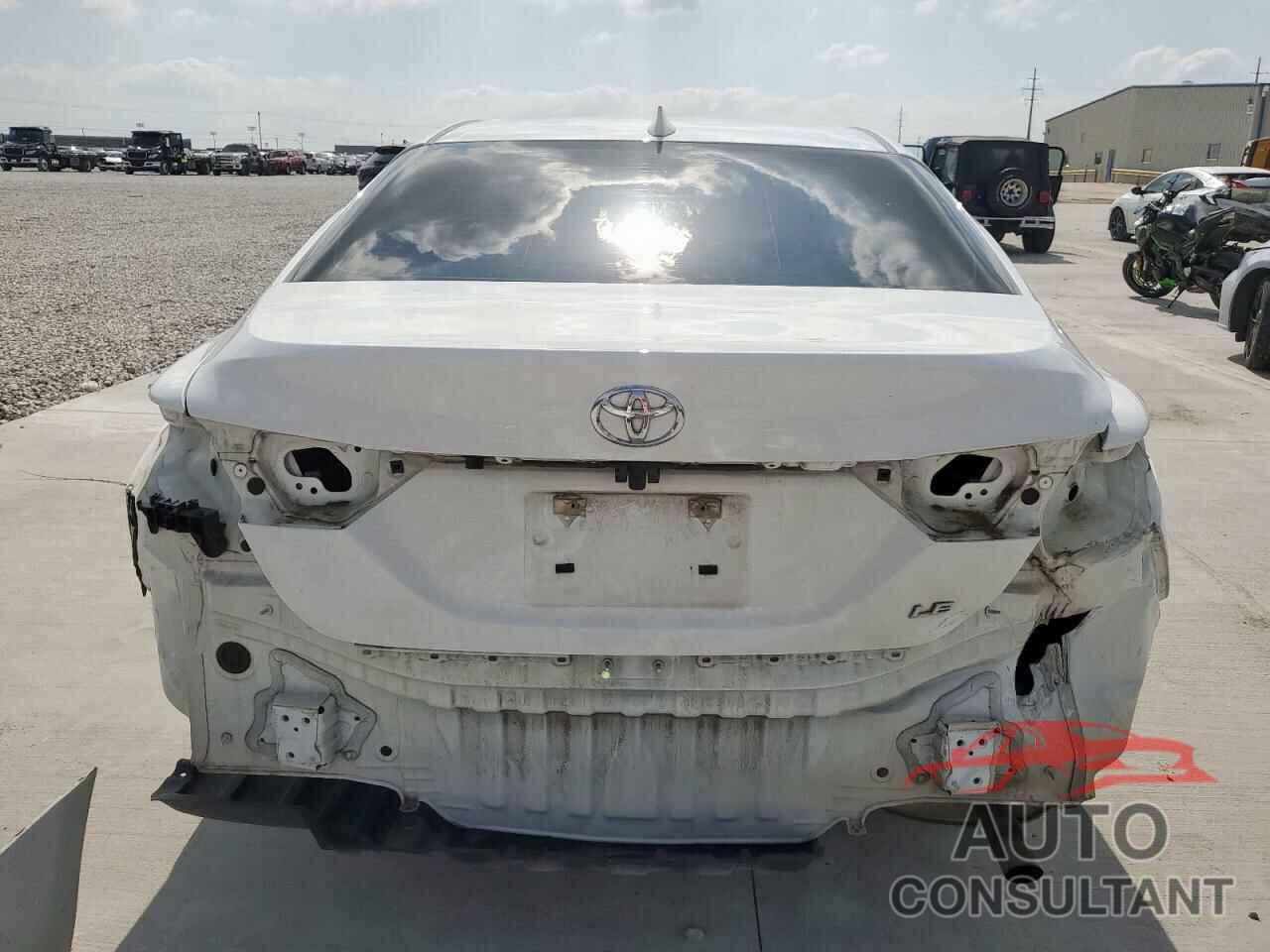 TOYOTA CAMRY 2019 - 4T1B11HK5KU801760