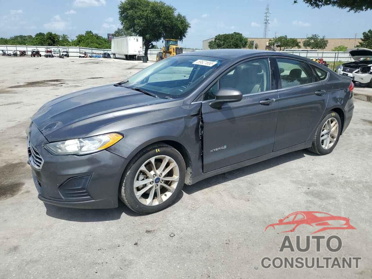 FORD ALL Models 2019 - 3FA6P0LUXKR220579