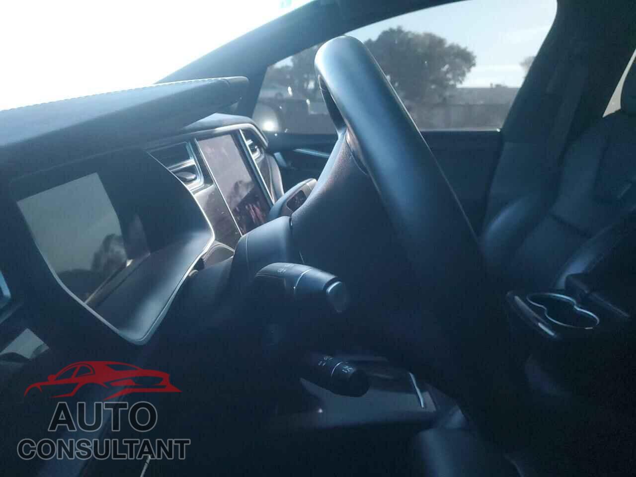 TESLA MODEL X 2017 - 5YJXCDE27HF027331
