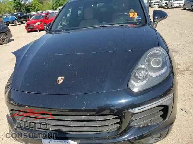 PORSCHE CAYENNE 2016 - WP1AA2A22GLA00991