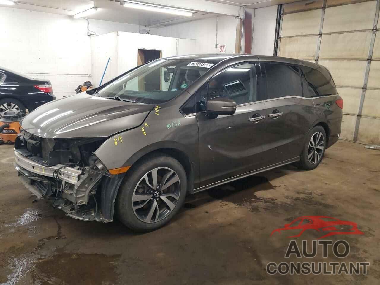 HONDA ODYSSEY 2018 - 5FNRL6H98JB000304