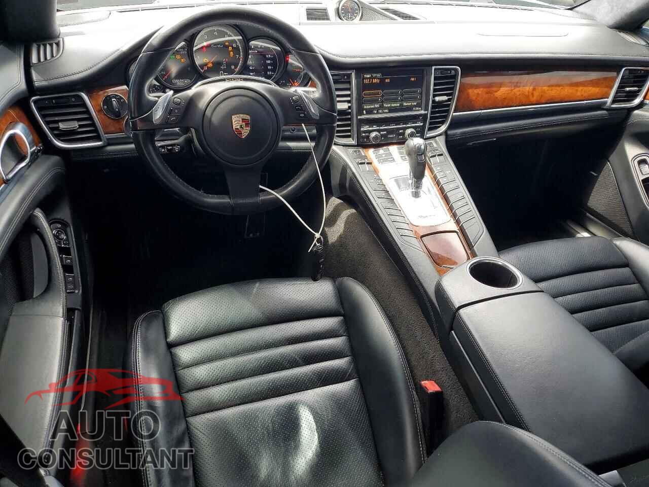 PORSCHE PANAMERA 2012 - WP0AC2A7XCL090179