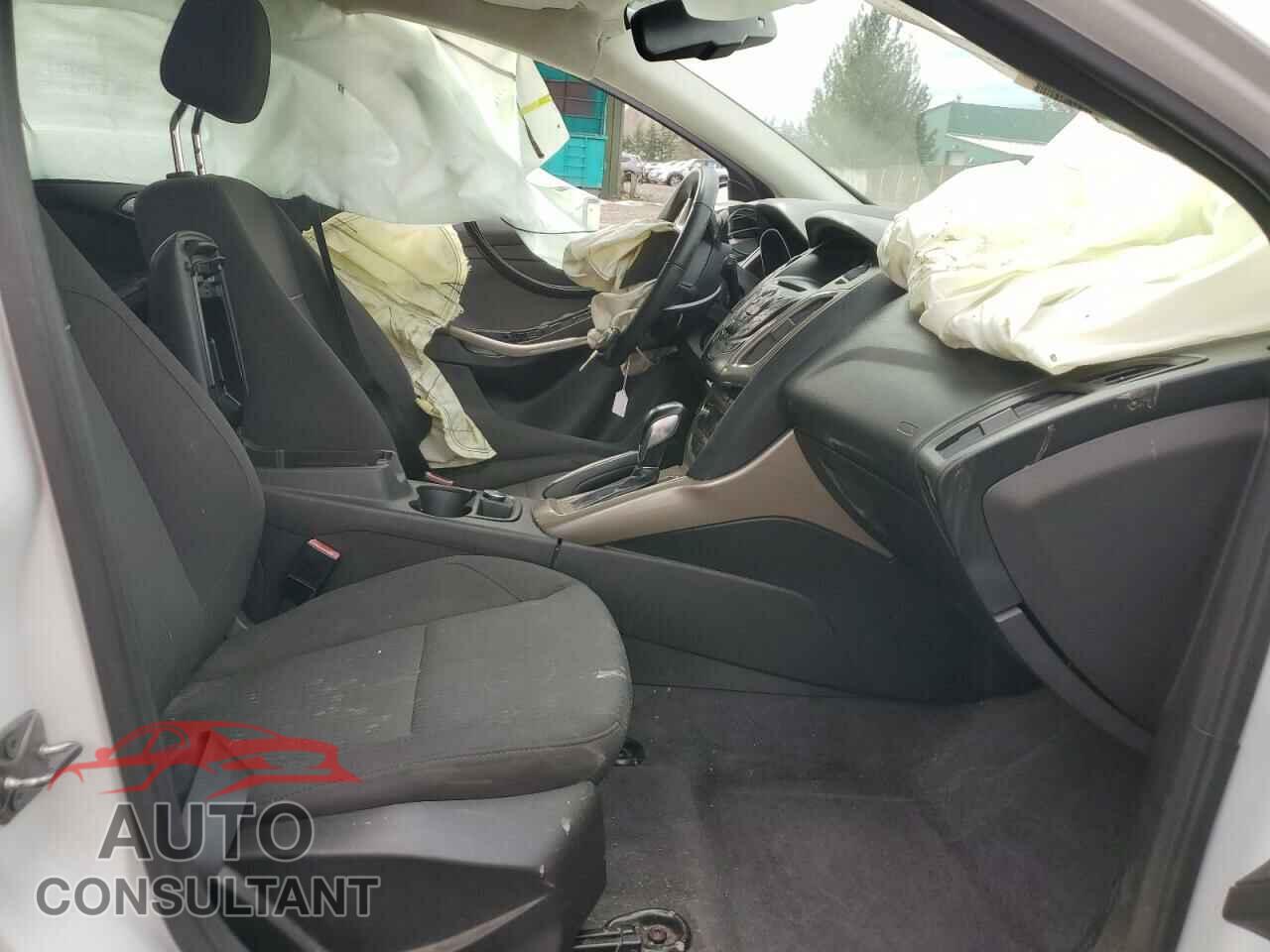 FORD FOCUS 2012 - 1FAHP3M26CL135407