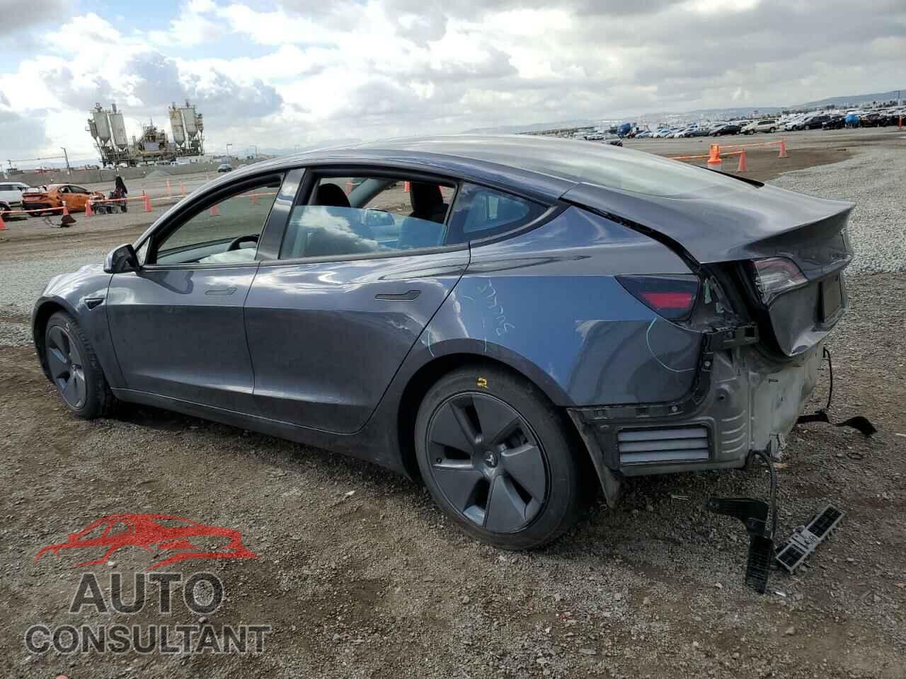 TESLA MODEL 3 2021 - 5YJ3E1EB5MF050124