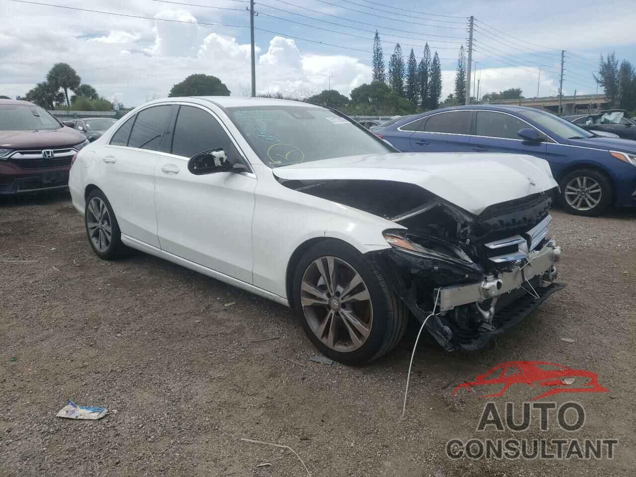 MERCEDES-BENZ C-CLASS 2017 - 55SWF4JB9HU207630
