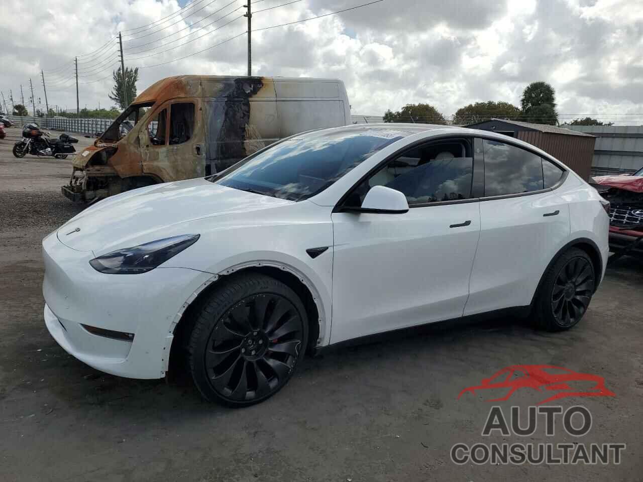 TESLA MODEL Y 2022 - 7SAYGDEFXNF510418