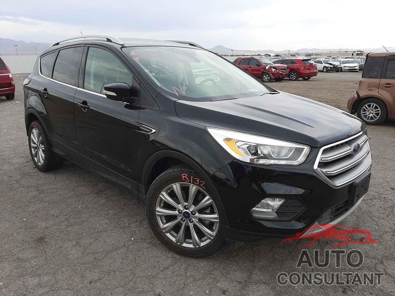 FORD ESCAPE 2017 - 1FMCU0J90HUA15001