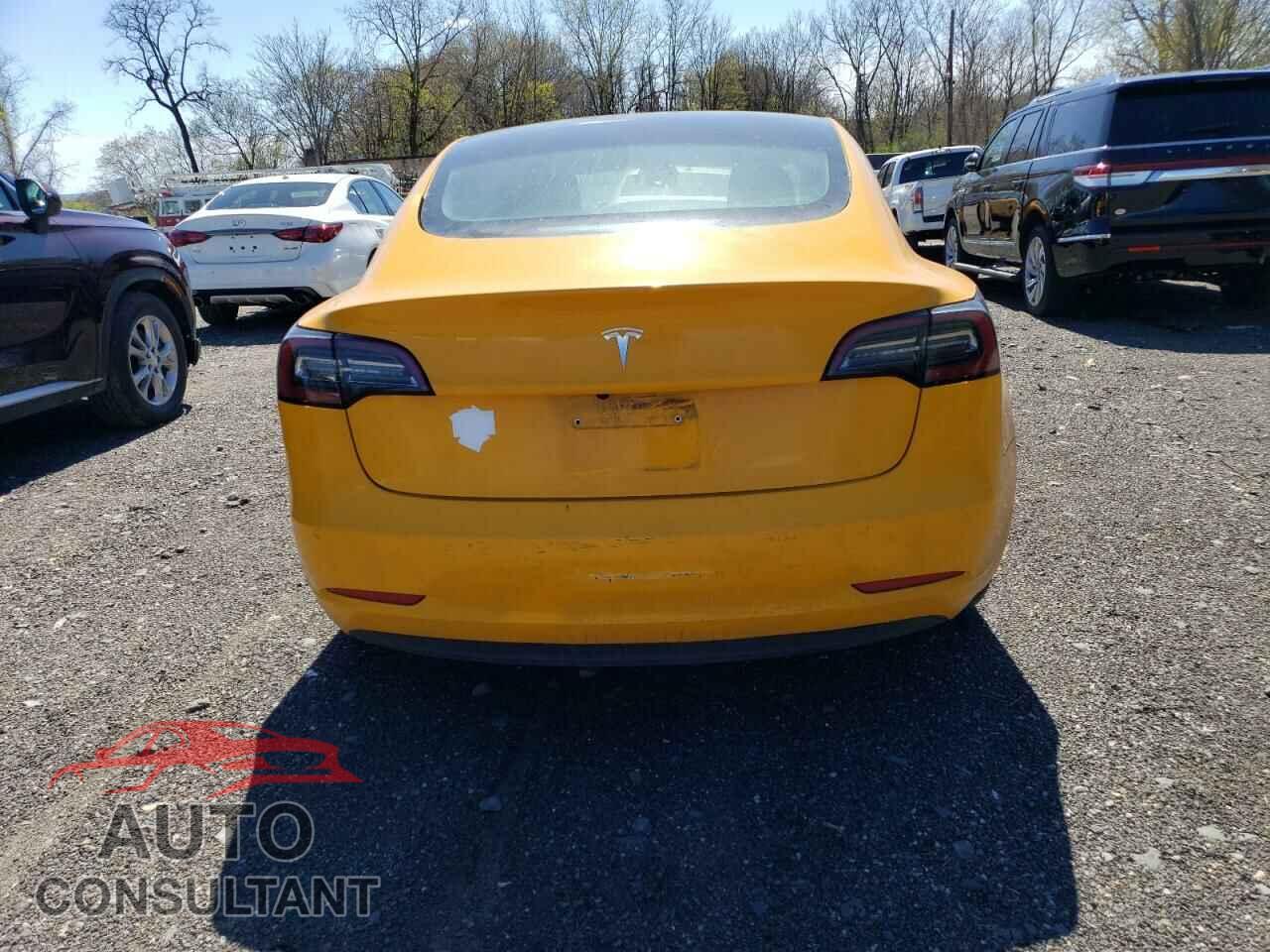 TESLA MODEL 3 2021 - 5YJ3E1EA4MF027585