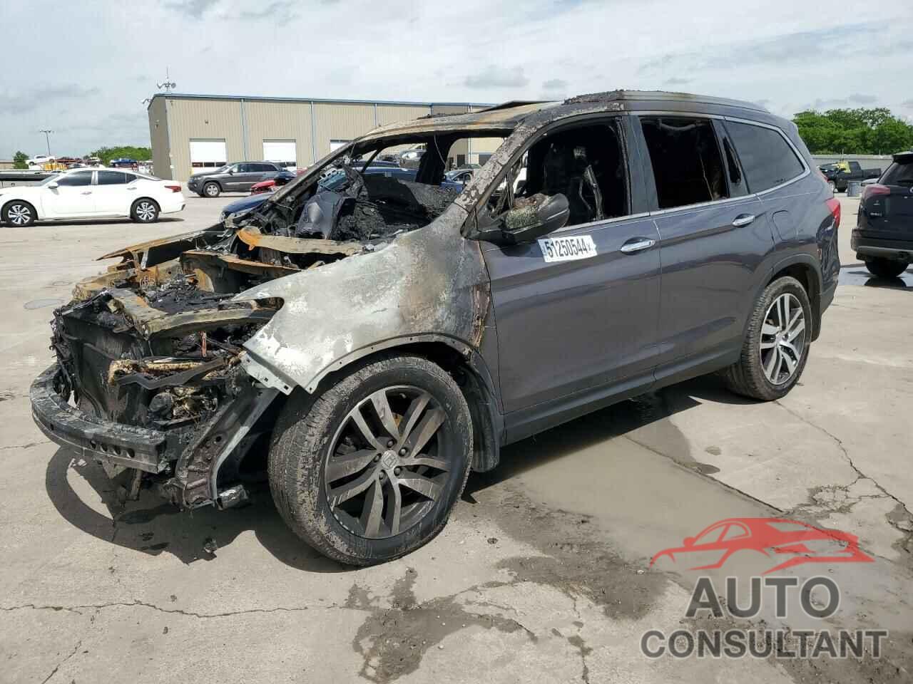 HONDA PILOT 2018 - 5FNYF6H94JB056260