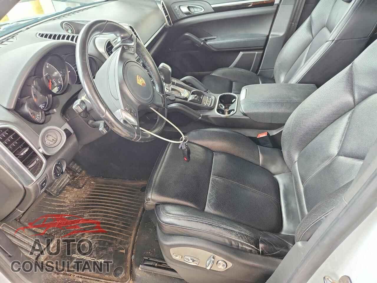 PORSCHE CAYENNE 2013 - WP1AF2A24DLA39580