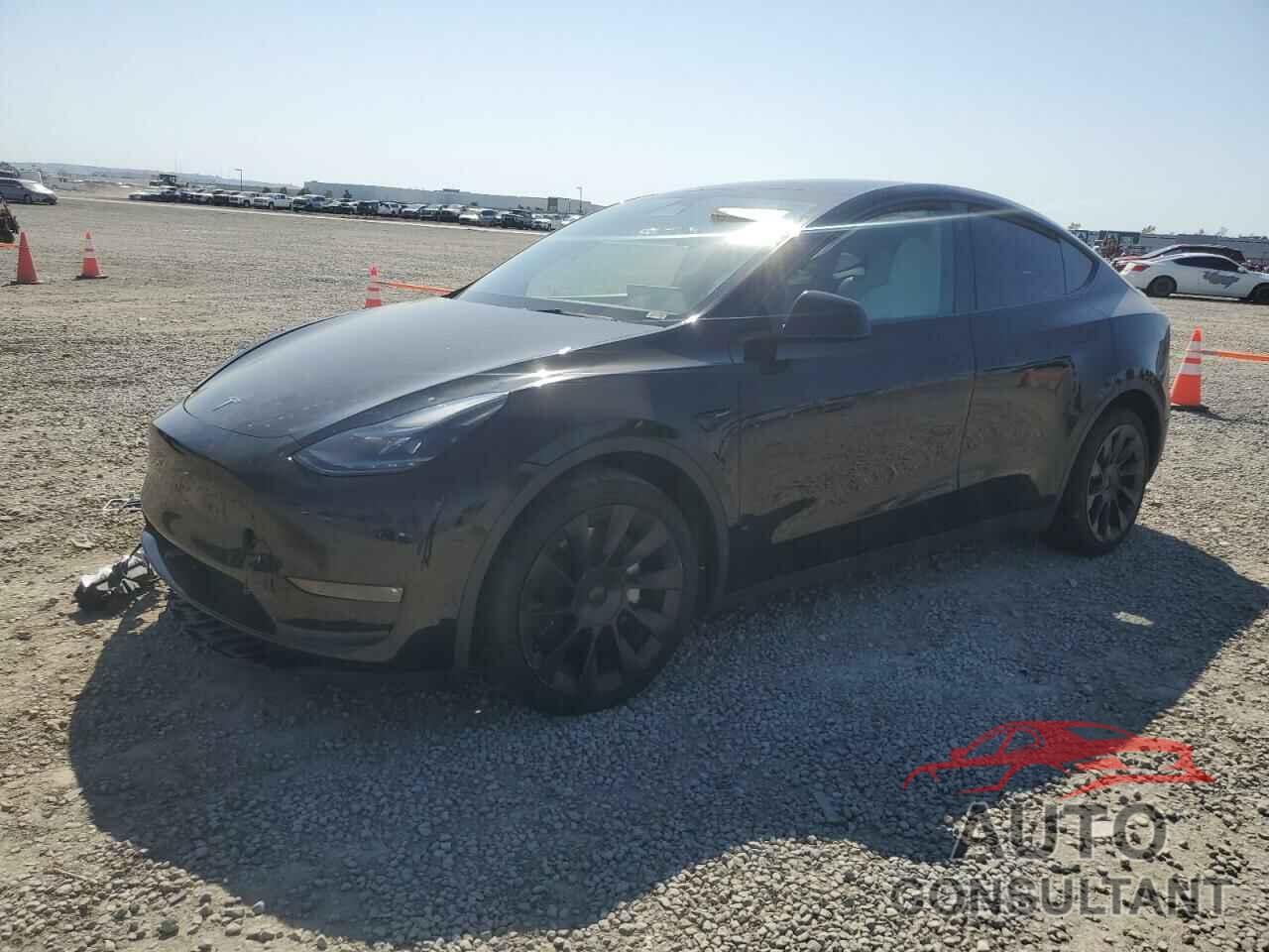 TESLA MODEL Y 2023 - 7SAYGAEE0PF642810