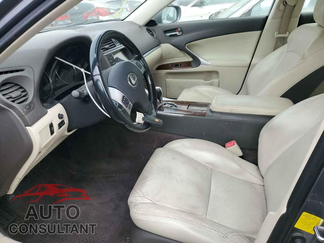 LEXUS IS 2013 - JTHBF5C23D5191261