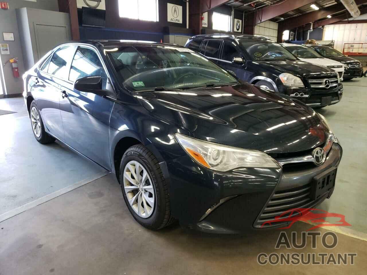 TOYOTA CAMRY 2016 - 4T4BF1FK6GR526949