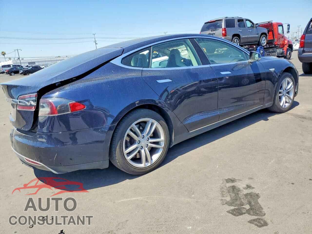 TESLA MODEL S 2013 - 5YJSA1AG9DFP04681