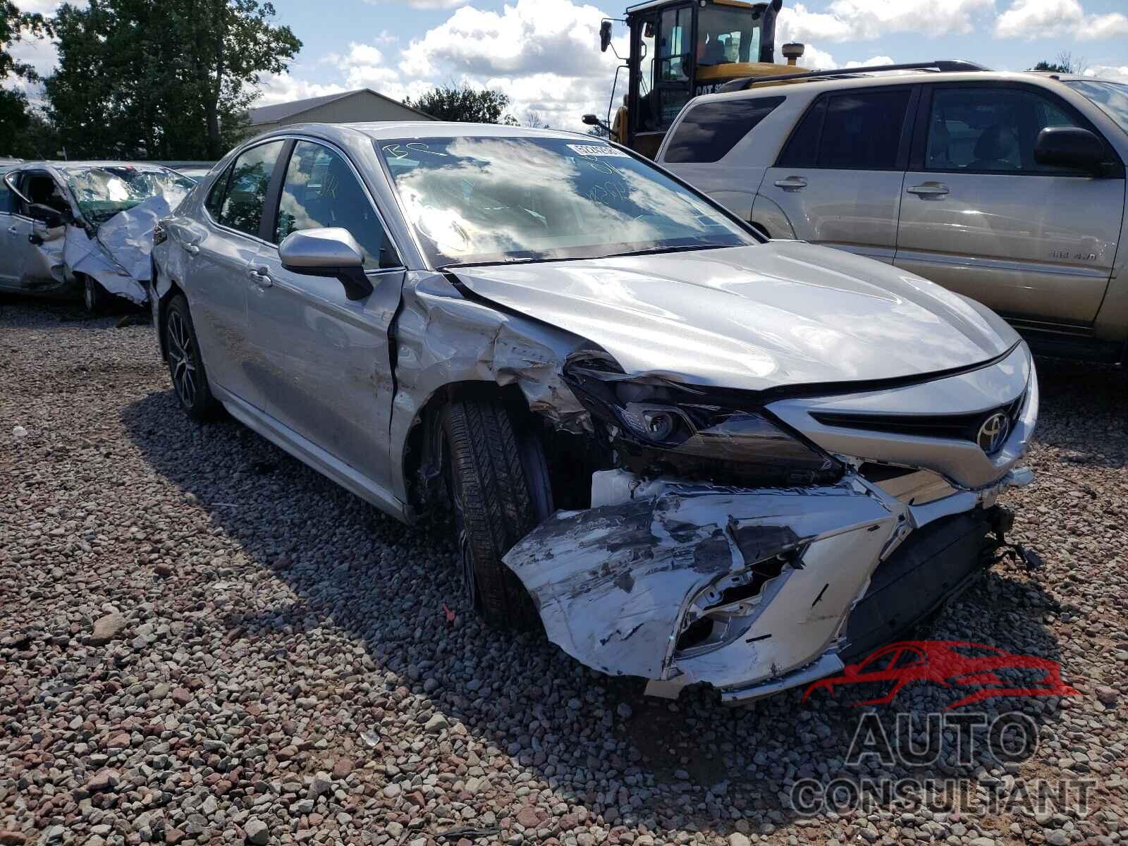 TOYOTA CAMRY 2021 - 4T1G11AK6MU573609