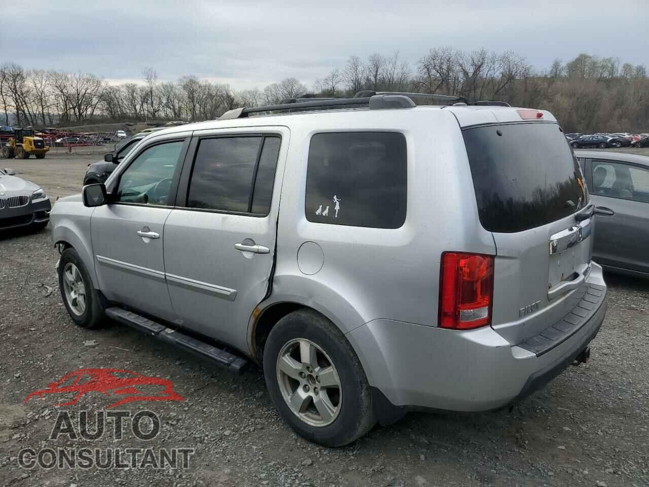 HONDA PILOT 2011 - 5FNYF4H55BB016904