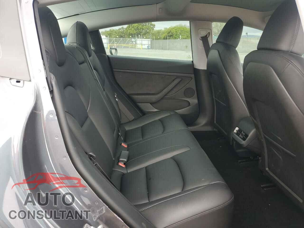 TESLA MODEL 3 2023 - 5YJ3E1EB2PF694247