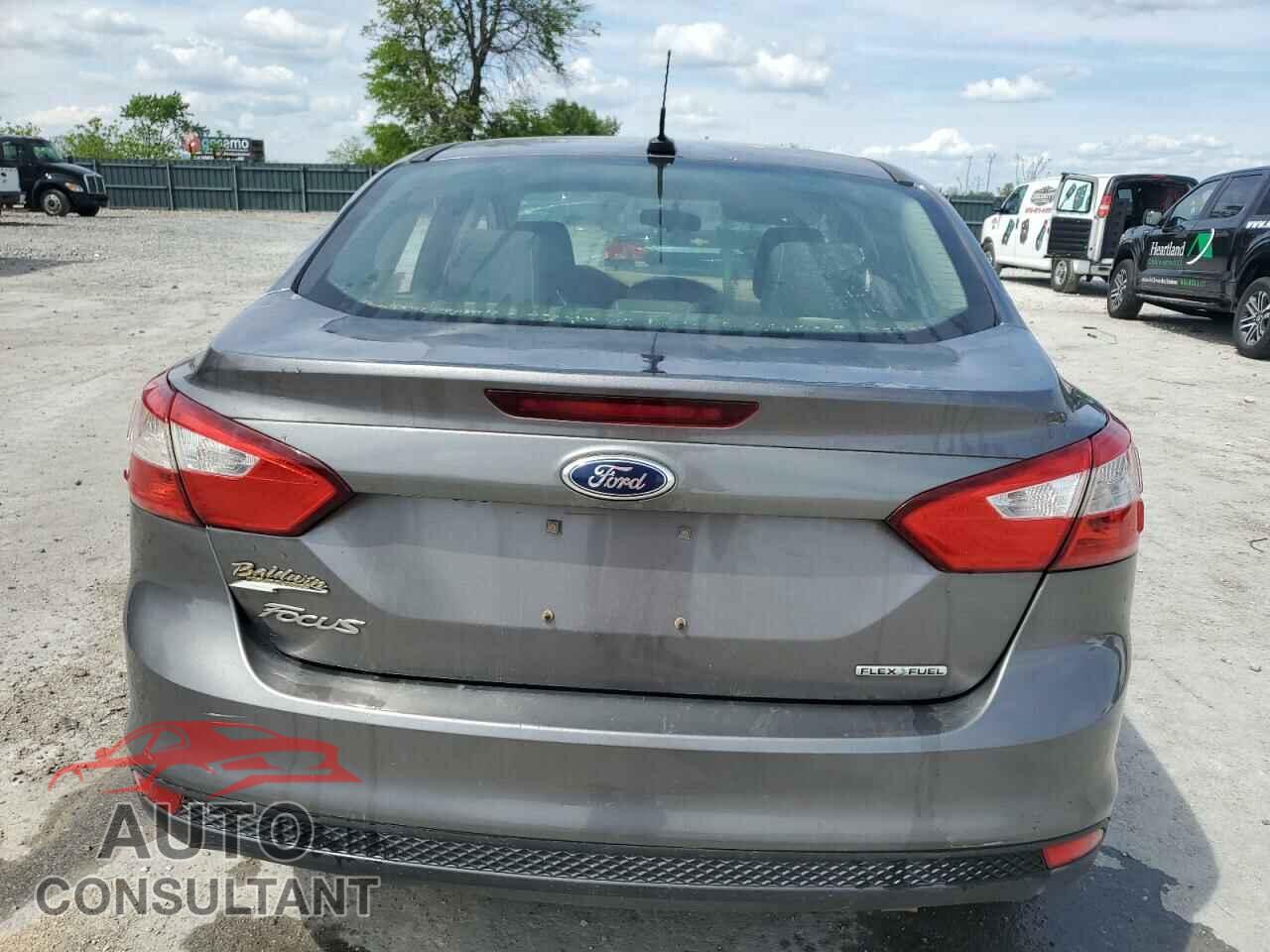 FORD FOCUS 2014 - 1FADP3E29EL403169