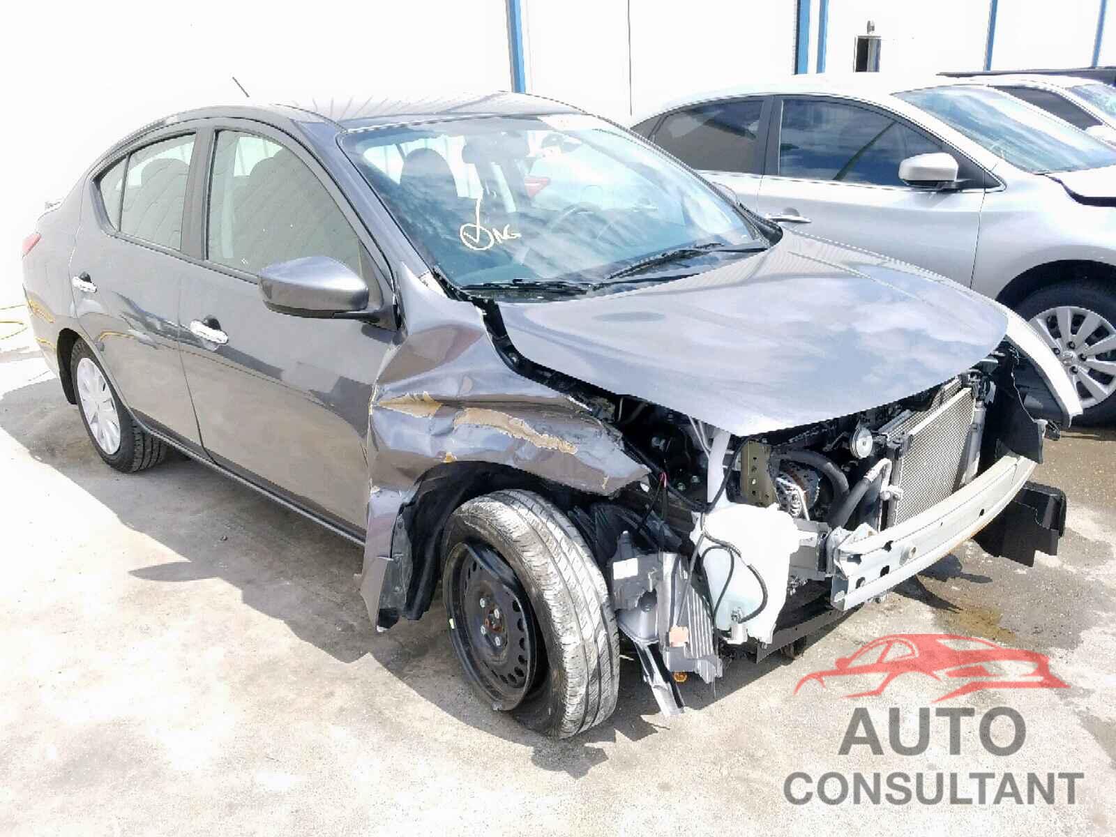 NISSAN VERSA 2017 - 3N1CN7APXHL889474
