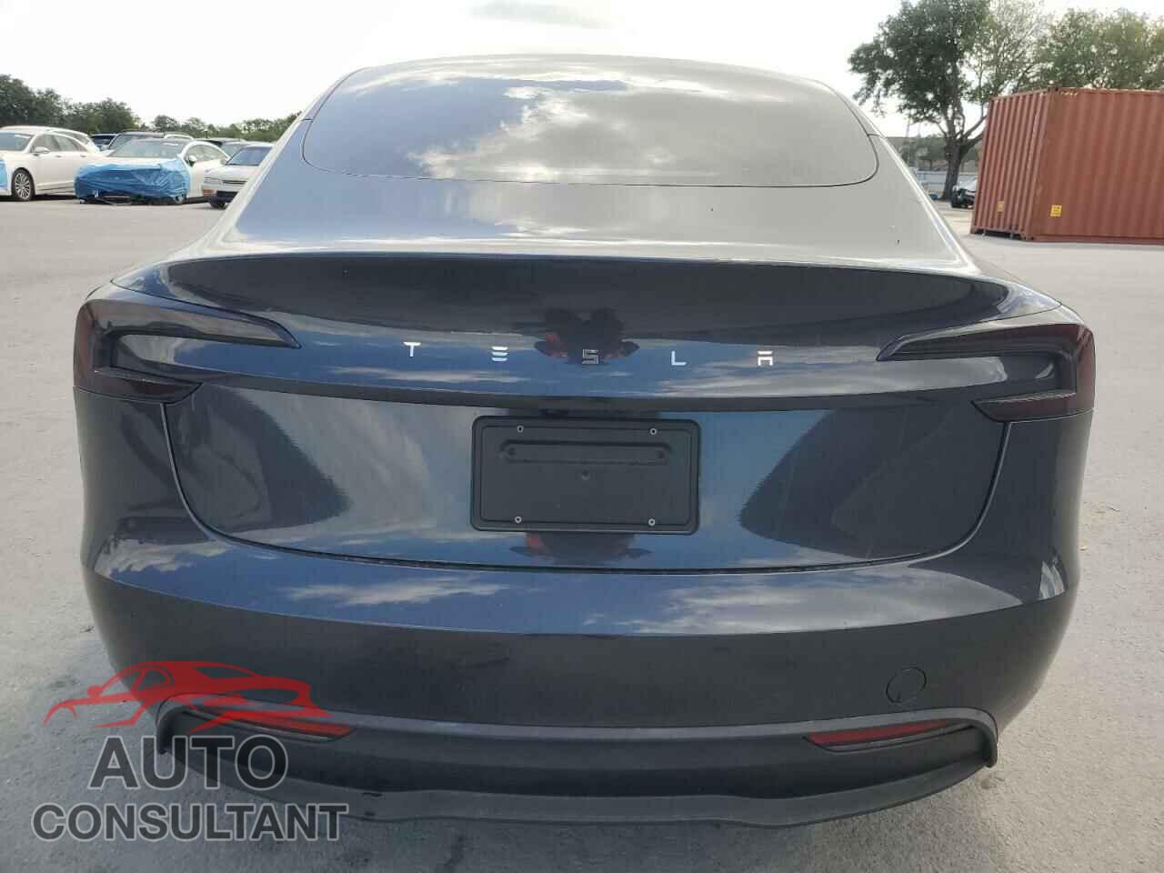 TESLA MODEL 3 2024 - 5YJ3E1EA3RF752232